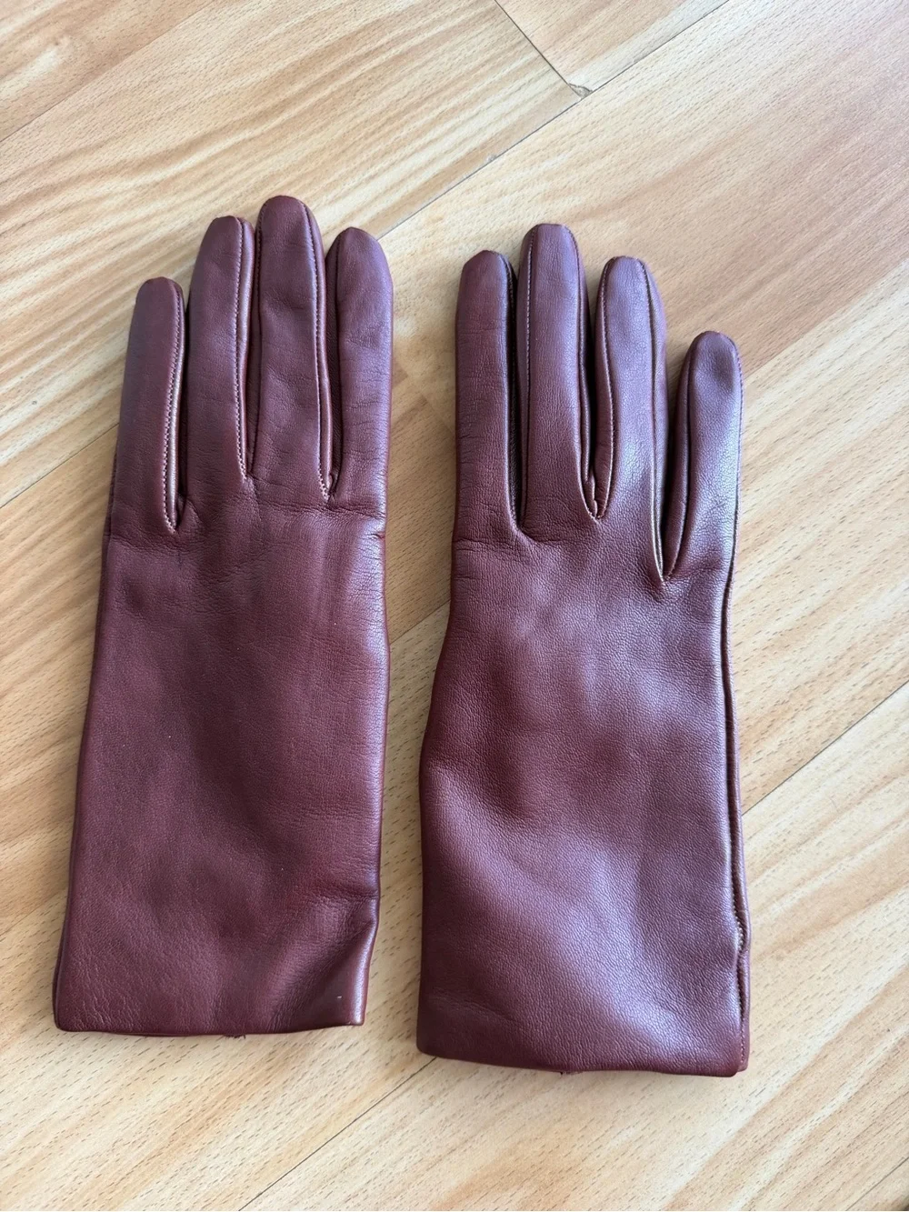 100% Cashmere Lined Leather Gloves NWT